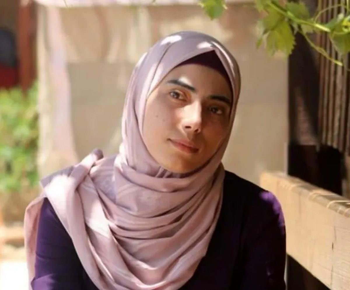 آخرین توئیت شاعر و رمان‌نویس زن فلسطینی که در غزه شهید شد